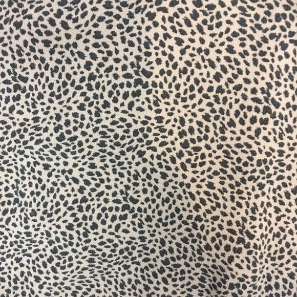 American Eagle Cheetah Print Top Womens Medium Criss Cross Elastic Waist Blouse - Picture 8 of 12